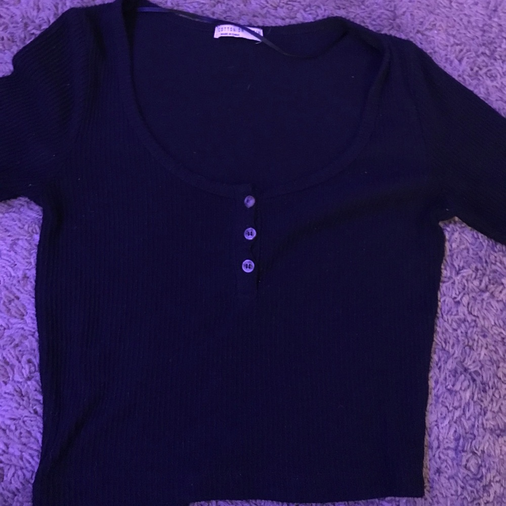 Long sleeve button front crop top